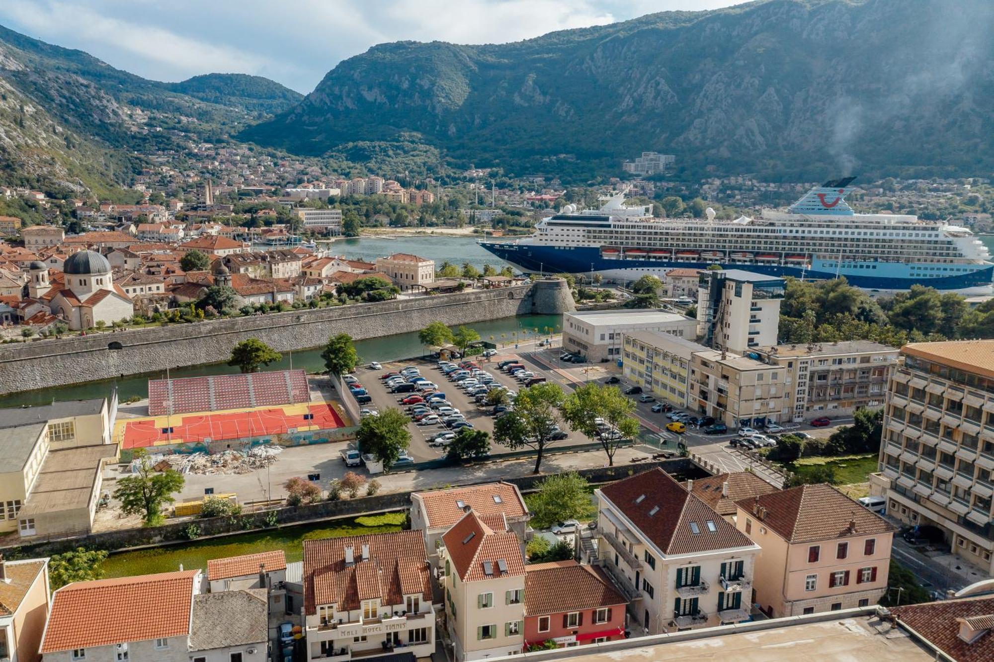 Kotor Central Point Kültér fotó